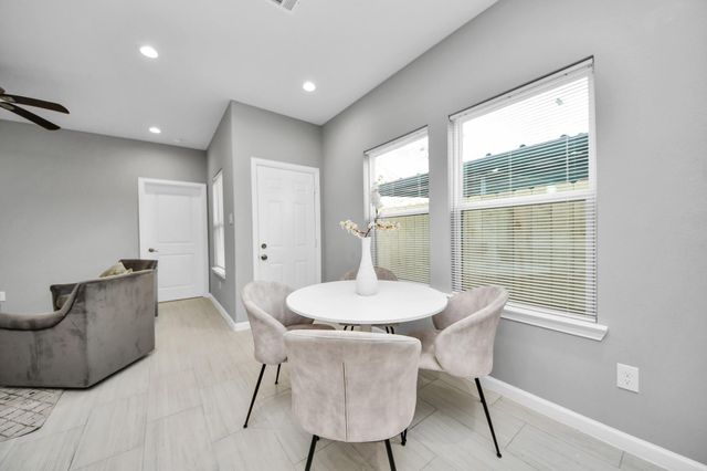 4013 Elmwood Street, Houston, TX 77051