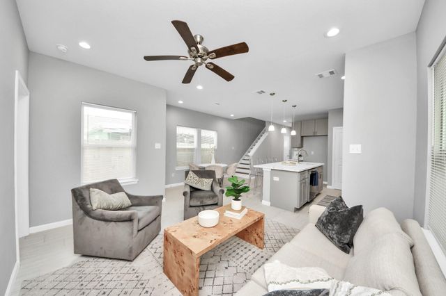 4013 Elmwood Street, Houston, TX 77051