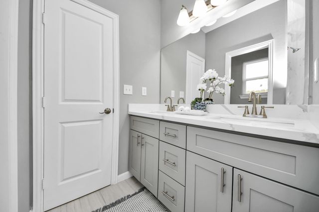 4013 Elmwood Street, Houston, TX 77051