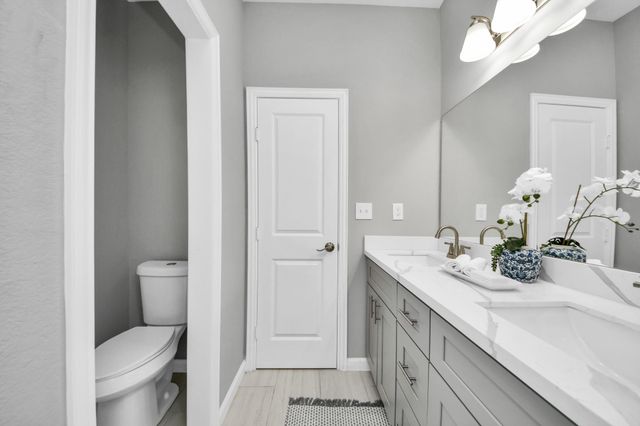 4013 Elmwood Street, Houston, TX 77051