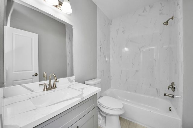 4013 Elmwood Street, Houston, TX 77051