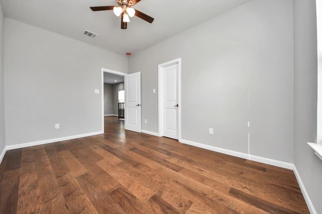 4013 Elmwood Street, Houston, TX 77051