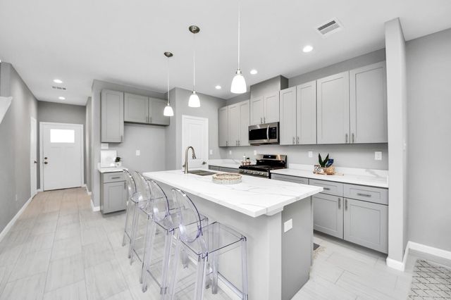 4013 Elmwood Street, Houston, TX 77051