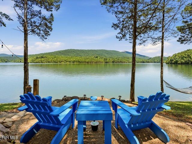 213 Petty Lane, Mooresburg, TN 37811