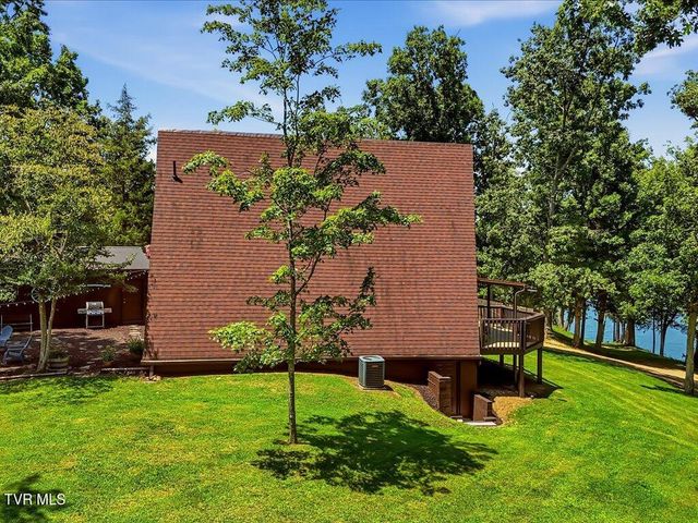 213 Petty Lane, Mooresburg, TN 37811