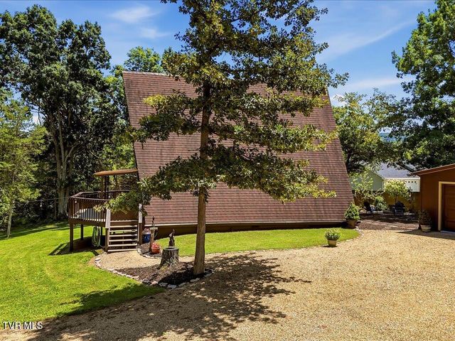 213 Petty Lane, Mooresburg, TN 37811