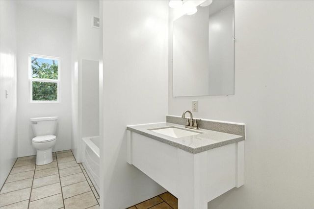 756 State Highway M, Niangua, MO 65713