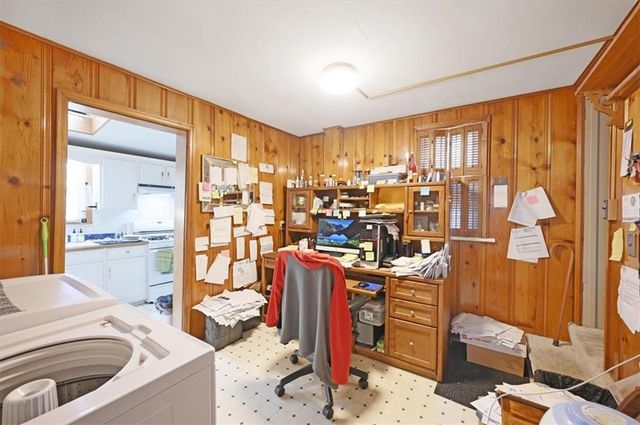 322 Arch Street, Leavenworth, KS 66048