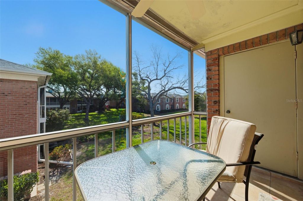 Image 20 of property listing at 3810 37TH STREET S 63, St Petersburg, FL 33711