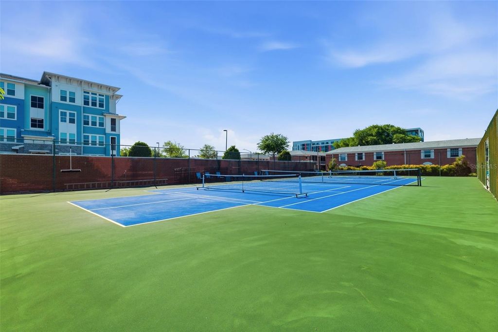 Image 25 of property listing at 3810 37TH STREET S 63, St Petersburg, FL 33711