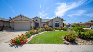 5314 E Laurite Avenue, Fresno, CA 93725
