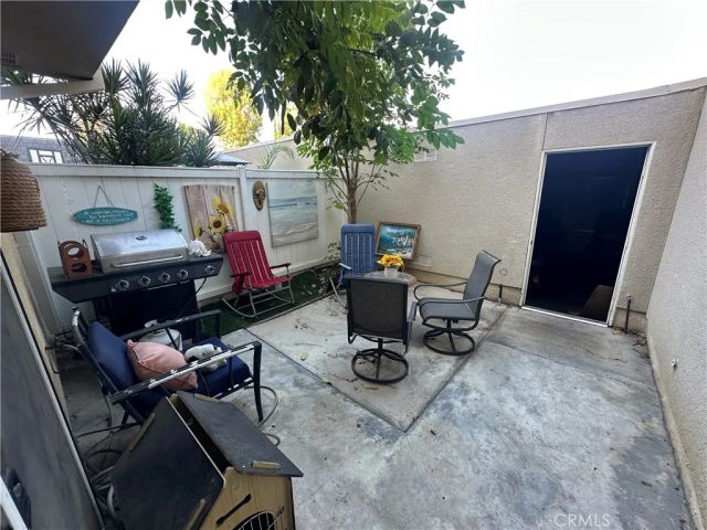 6561 Vanalden Ave 5, Reseda, CA 91335