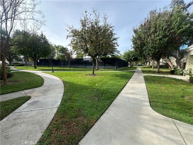 6561 Vanalden Ave 5, Reseda, CA 91335