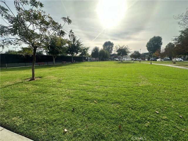 6561 Vanalden Ave 5, Reseda, CA 91335