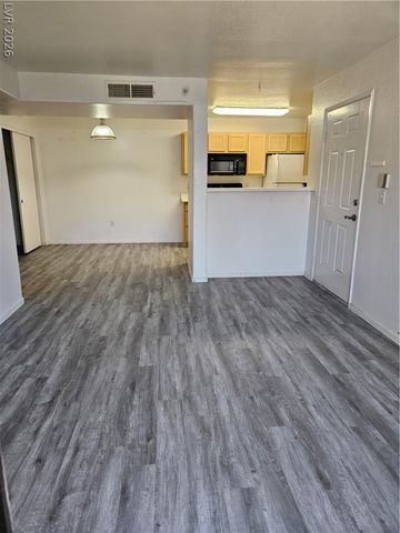 950 Seven Hills Drive 3011, Henderson, NV 89052