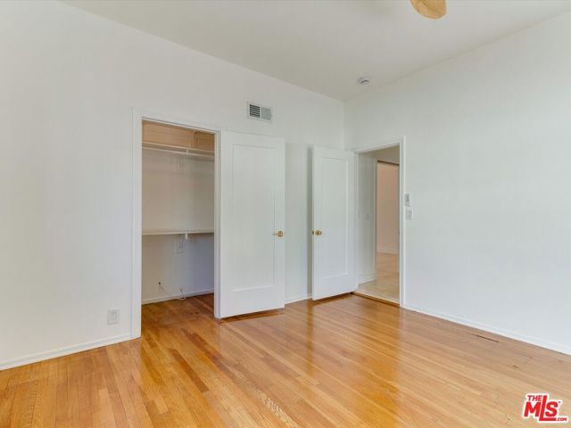 241 S Canon Drive, Beverly Hills, CA 90212