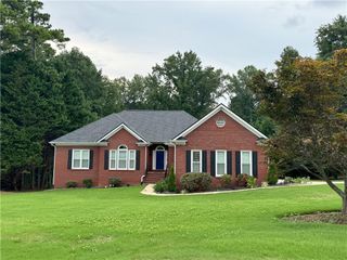 2724 Still Farms Place, Lawrenceville, GA 30043