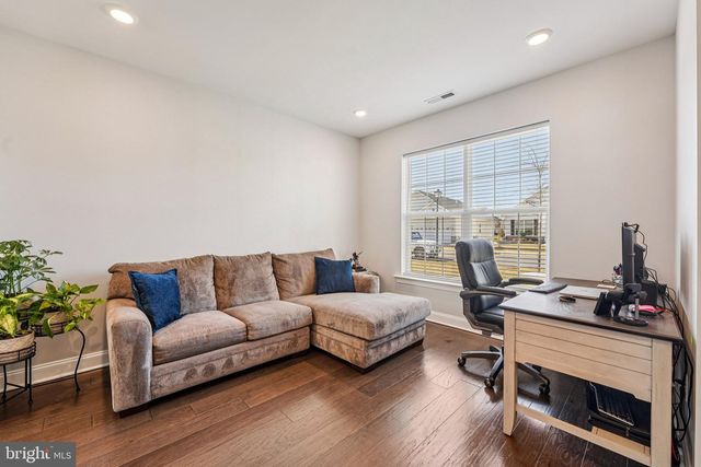 4 PIER ST, Eastampton, NJ 08060