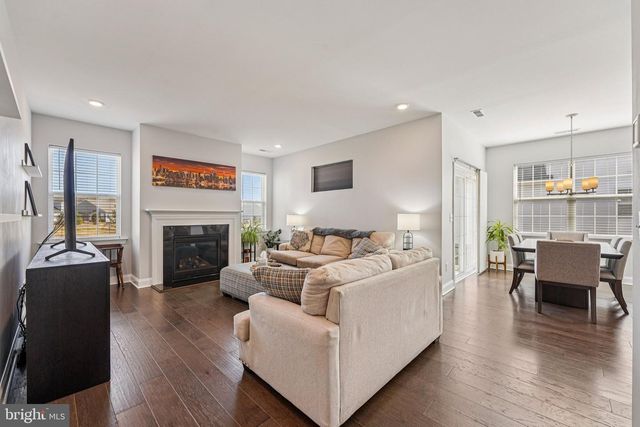 4 PIER ST, Eastampton, NJ 08060