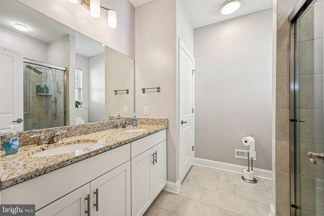 4 PIER ST, Eastampton, NJ 08060