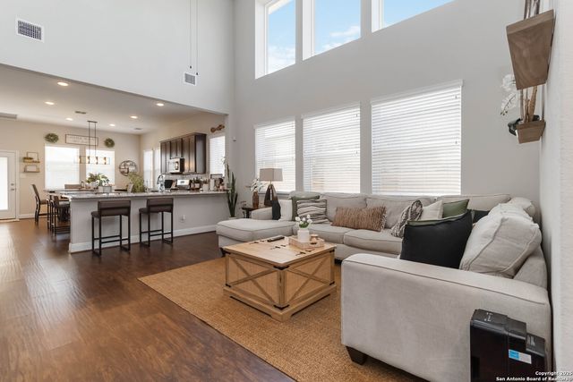 12126 Casparis, San Antonio, TX 78254