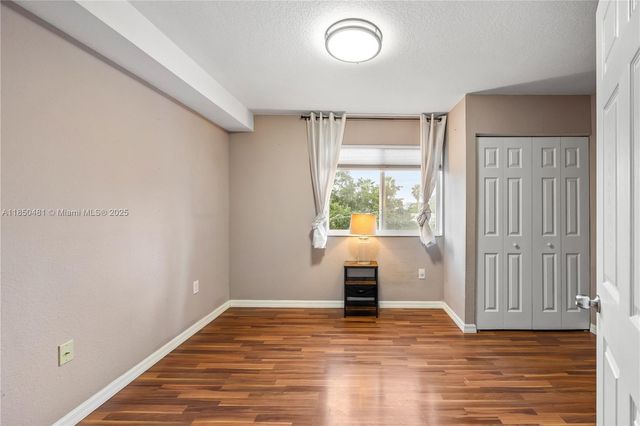 816 NW 11th St 405, Miami, FL 33136