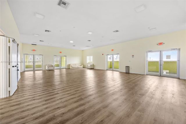 816 NW 11th St 405, Miami, FL 33136
