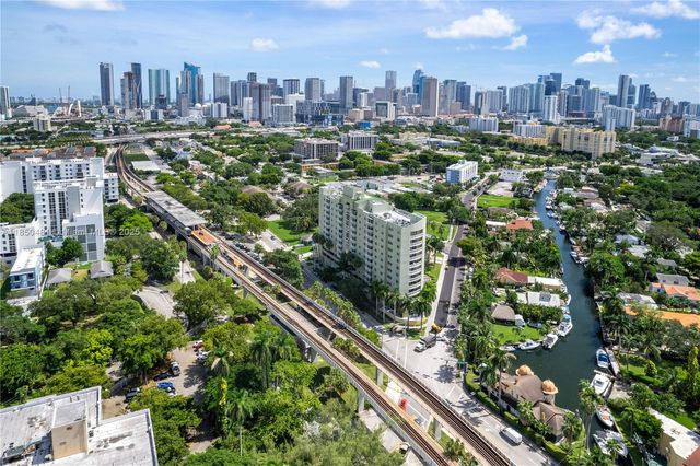 816 NW 11th St 405, Miami, FL 33136