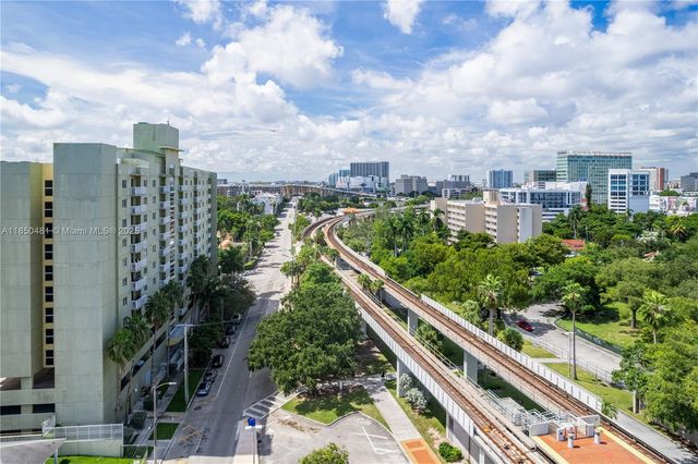 816 NW 11th St 405, Miami, FL 33136