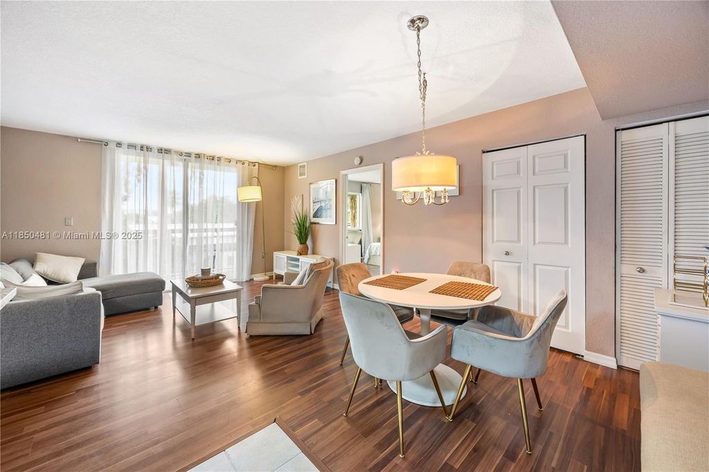 816 NW 11th St 405, Miami, FL 33136