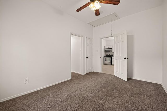 1511 W Dumble Street, Alvin, TX 77511