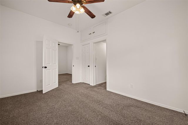 1511 W Dumble Street, Alvin, TX 77511