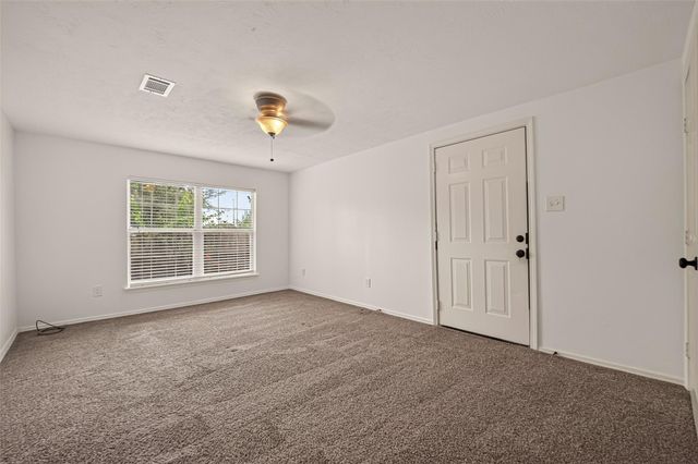1511 W Dumble Street, Alvin, TX 77511