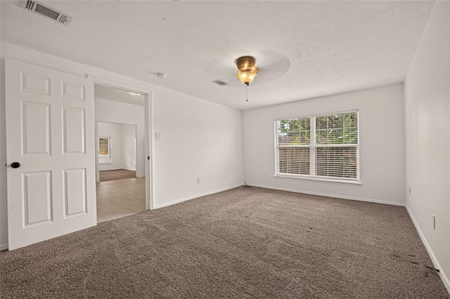 1511 W Dumble Street, Alvin, TX 77511
