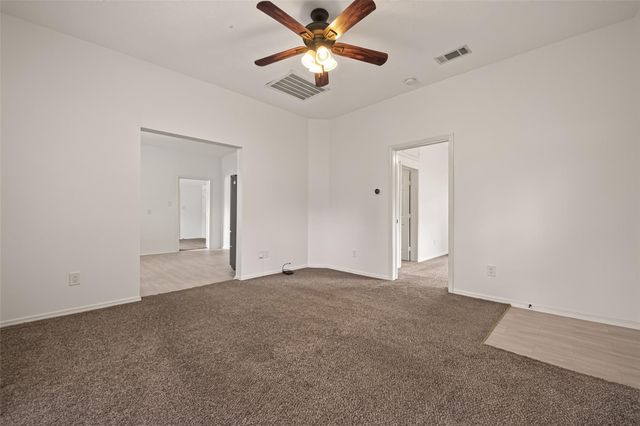 1511 W Dumble Street, Alvin, TX 77511