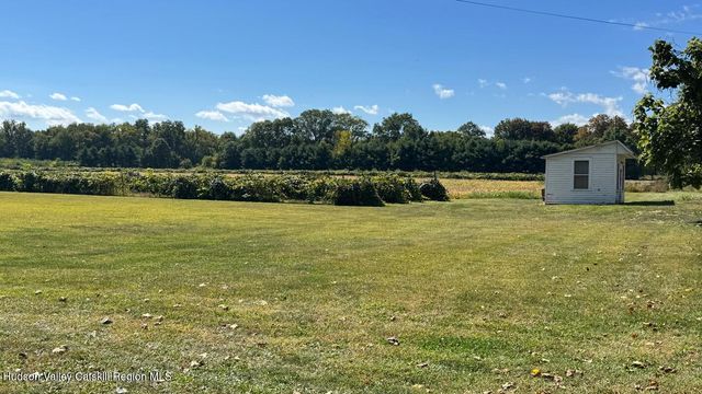 2322 Us Route 9, Hudson, NY 12534