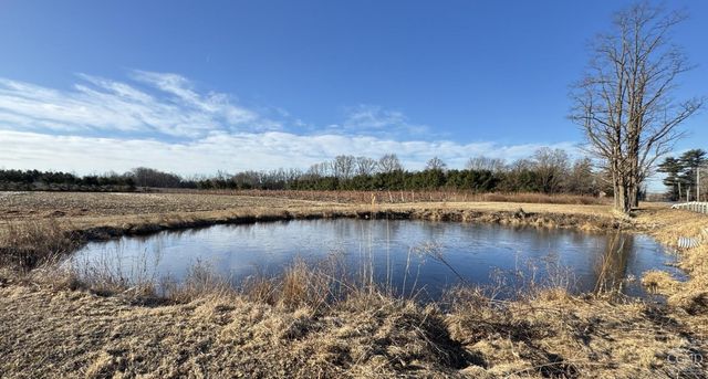 2322 Us Route 9, Hudson, NY 12534