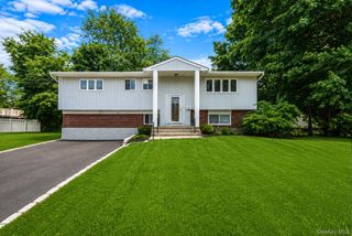 49 Eastern Avenue, Deer Park, NY 11729