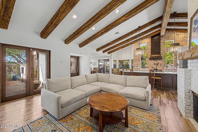 515 W SWEETWATER Avenue, Phoenix, AZ 85029