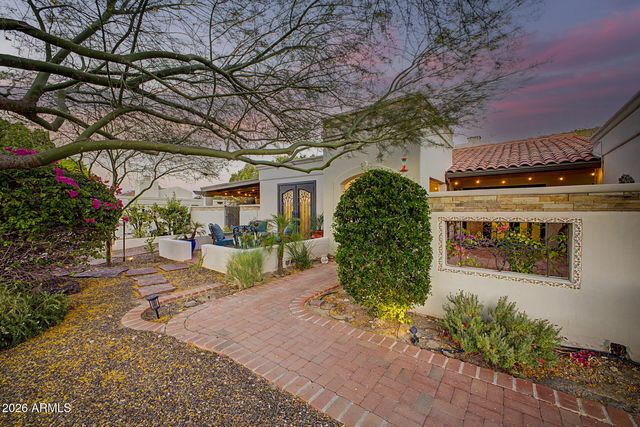 515 W SWEETWATER Avenue, Phoenix, AZ 85029