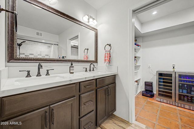 515 W SWEETWATER Avenue, Phoenix, AZ 85029