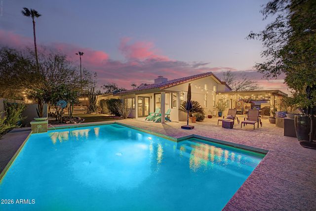 515 W SWEETWATER Avenue, Phoenix, AZ 85029