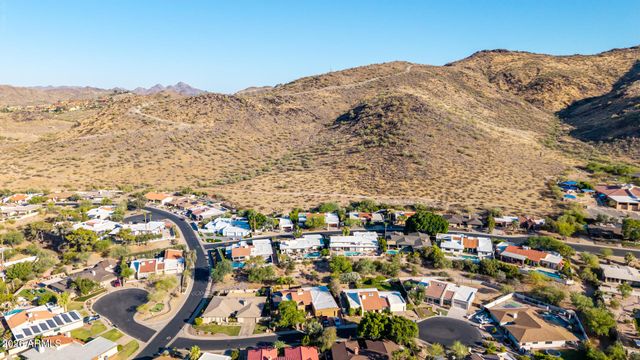 515 W SWEETWATER Avenue, Phoenix, AZ 85029