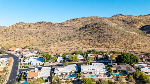 515 W SWEETWATER Avenue, Phoenix, AZ 85029