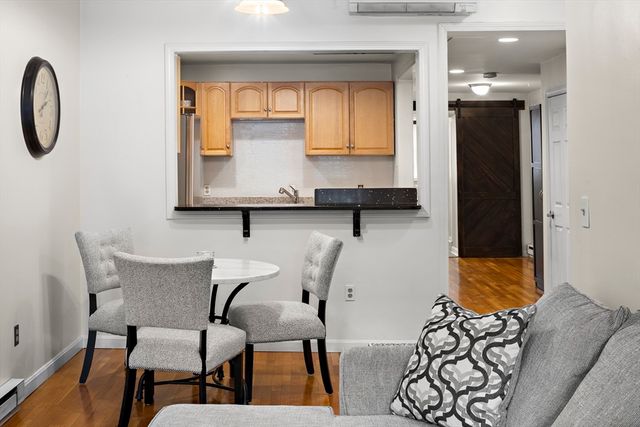 41 Warren Ave 1, Boston, MA 02116