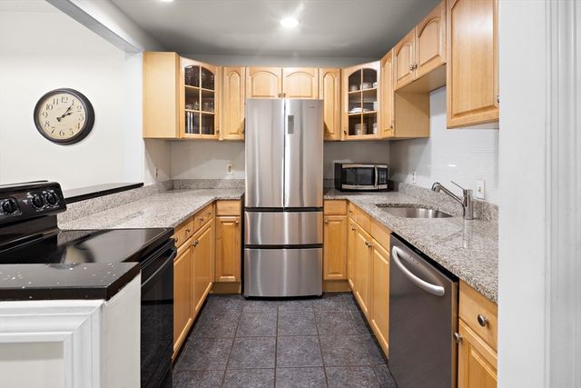 41 Warren Ave 1, Boston, MA 02116