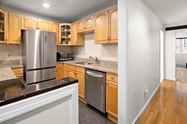 41 Warren Ave 1, Boston, MA 02116