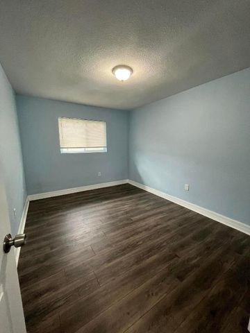 1109 NW 6th Avenue 1-5, Pompano Beach, FL 33060