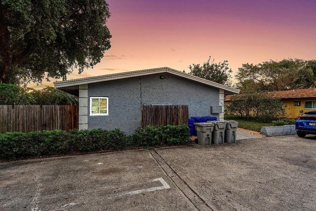 1109 NW 6th Avenue 1-5, Pompano Beach, FL 33060