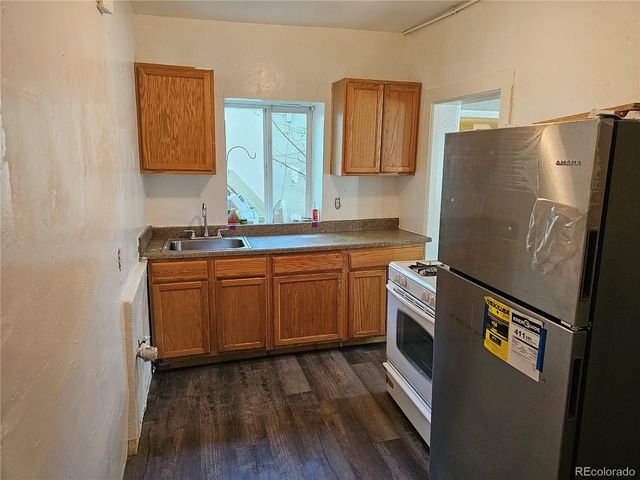 738 W 4th Avenue, Denver, CO 80223